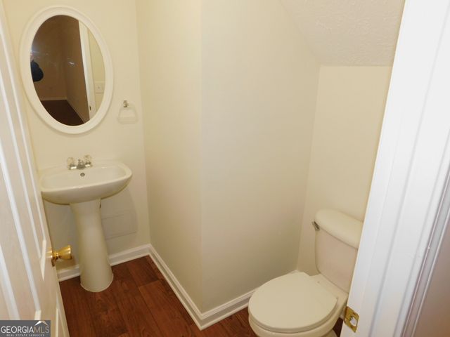 1595 Stephens Pond View, Loganville, GA 30052