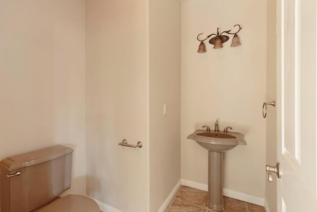 1234 Jackson Gate Rd, Jackson, CA 95642