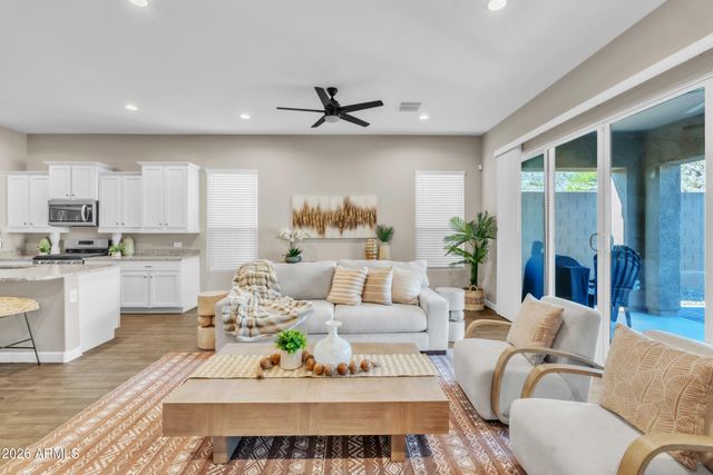 28417 N 20TH Avenue, Phoenix, AZ 85085