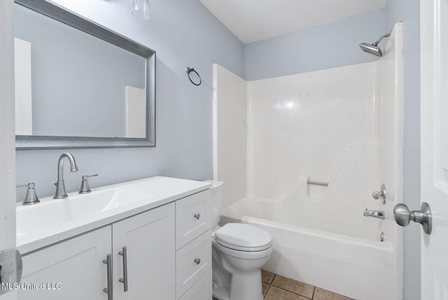 9930 Sequoia Lane, Olive Branch, MS 38654