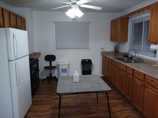 7748 Newland Avenue, Burbank, IL 60459