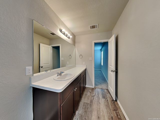 8525 Amistad, Converse, TX 78109