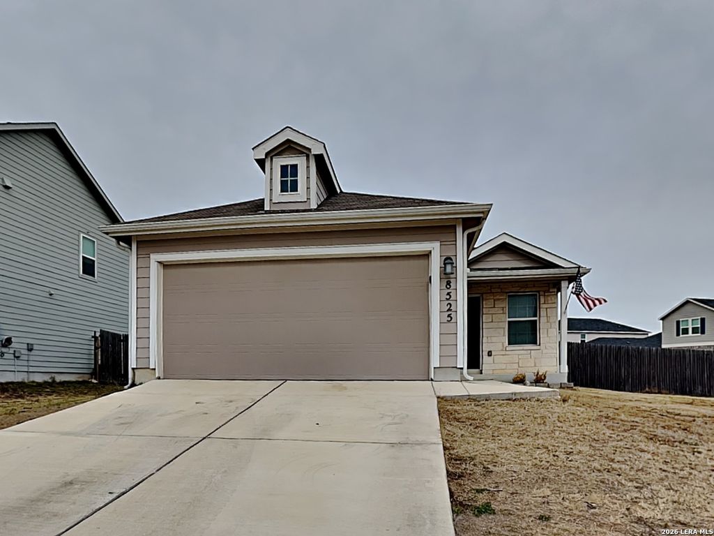 8525 Amistad, Converse, TX 78109