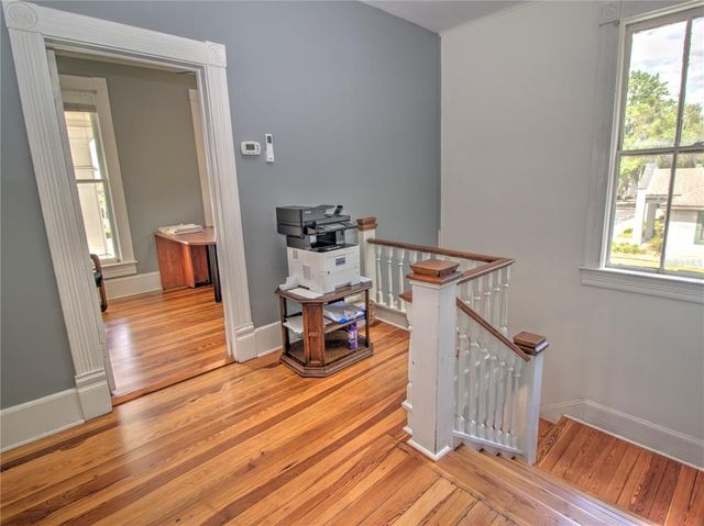 944 E SILVER SPRINGS BOULEVARD, Ocala, FL 34470
