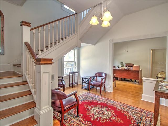 944 E SILVER SPRINGS BOULEVARD, Ocala, FL 34470