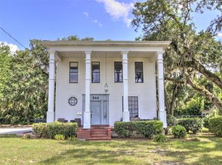 944 E SILVER SPRINGS BOULEVARD, Ocala, FL 34470
