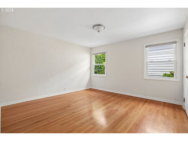 3385 Sw VISTA Dr, Portland, OR 97225