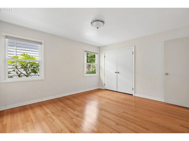 3385 Sw VISTA Dr, Portland, OR 97225