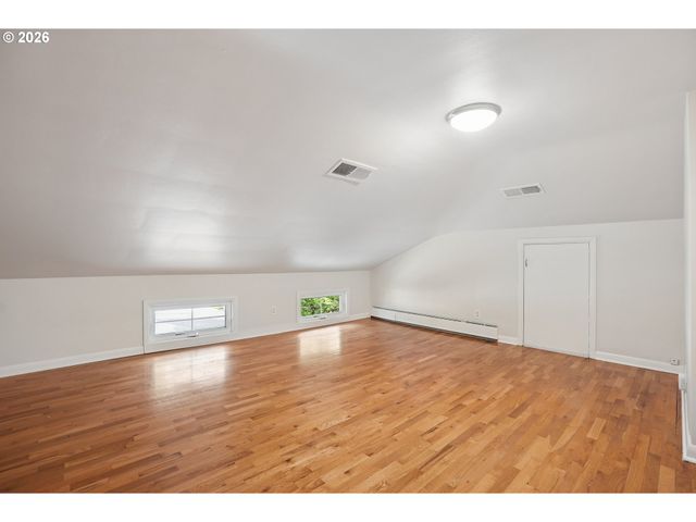 3385 Sw VISTA Dr, Portland, OR 97225