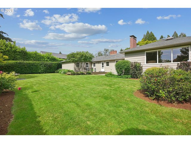 3385 Sw VISTA Dr, Portland, OR 97225