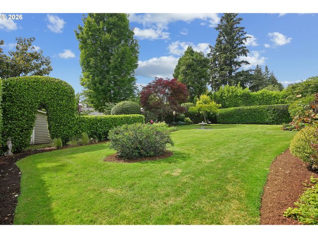 3385 Sw VISTA Dr, Portland, OR 97225