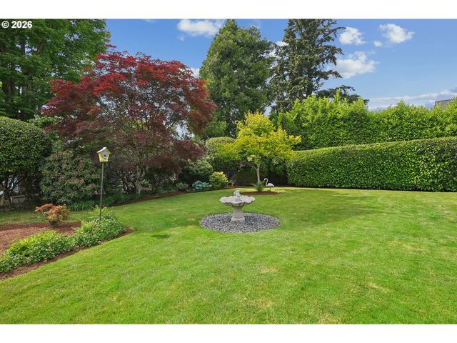 3385 Sw VISTA Dr, Portland, OR 97225