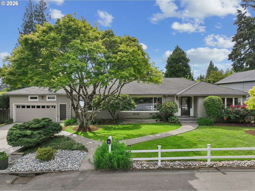 3385 Sw VISTA Dr, Portland, OR 97225
