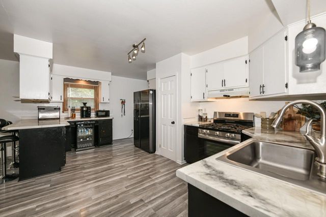 3541 S 5th PLACE, Milwaukee, WI 53207