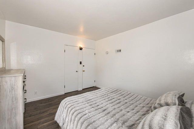 3541 S 5th PLACE, Milwaukee, WI 53207