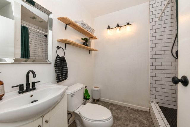 3541 S 5th PLACE, Milwaukee, WI 53207