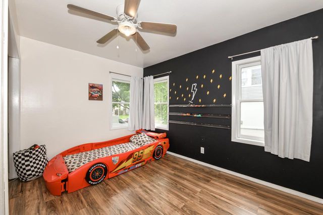 3541 S 5th PLACE, Milwaukee, WI 53207