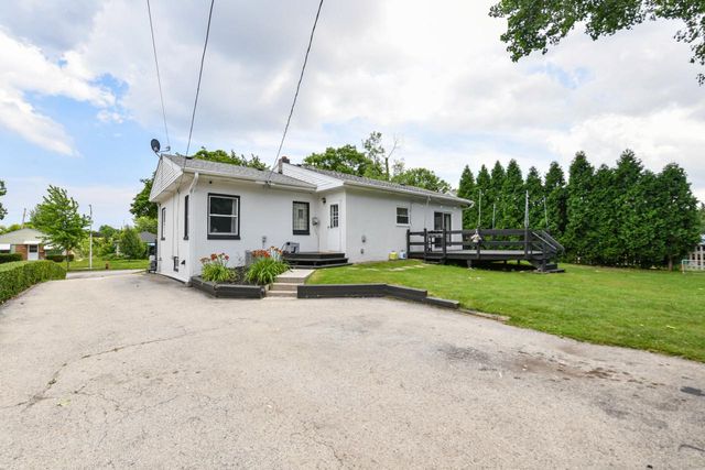 3541 S 5th PLACE, Milwaukee, WI 53207