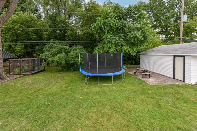 3541 S 5th PLACE, Milwaukee, WI 53207