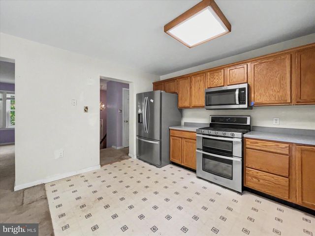 10 HITCHING POST CIR, Thomasville, PA 17364