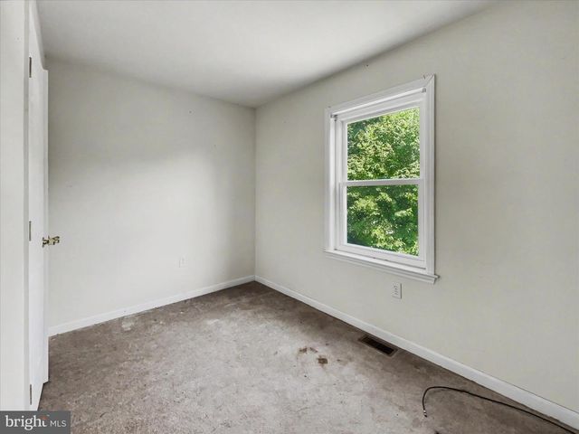 10 HITCHING POST CIR, Thomasville, PA 17364