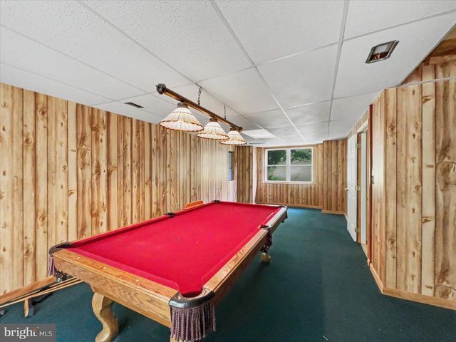 10 HITCHING POST CIR, Thomasville, PA 17364