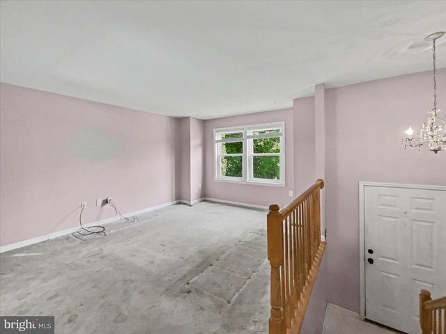 10 HITCHING POST CIR, Thomasville, PA 17364