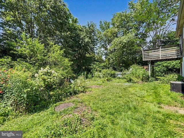 10 HITCHING POST CIR, Thomasville, PA 17364
