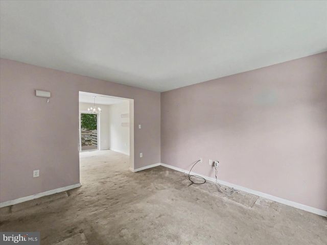 10 HITCHING POST CIR, Thomasville, PA 17364