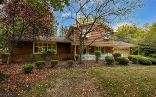 7823 Oakhurst Circle, Brecksville, OH 44141