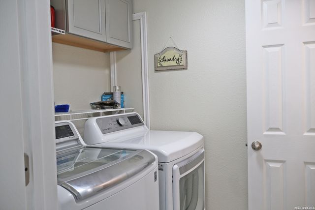 483 WRIGHT DR, Bandera, TX 78003
