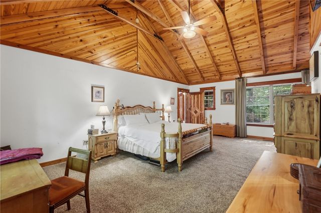 2046 County Road 116, Eureka Springs, AR 72631