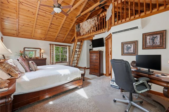 2046 County Road 116, Eureka Springs, AR 72631