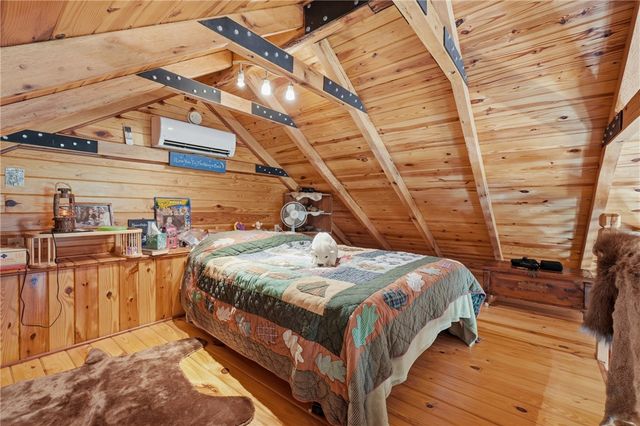 2046 County Road 116, Eureka Springs, AR 72631