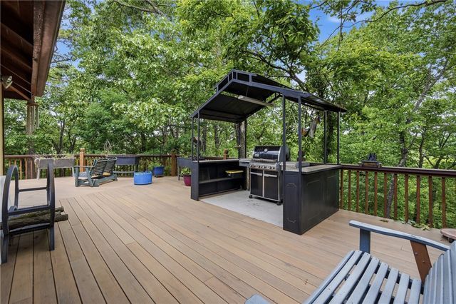 2046 County Road 116, Eureka Springs, AR 72631