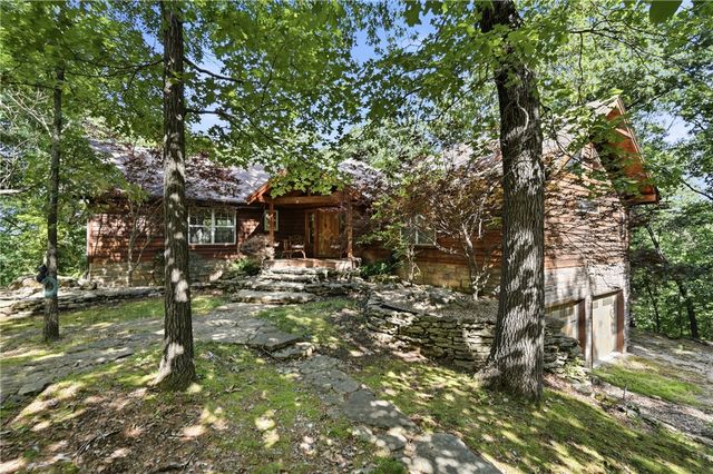 2046 County Road 116, Eureka Springs, AR 72631