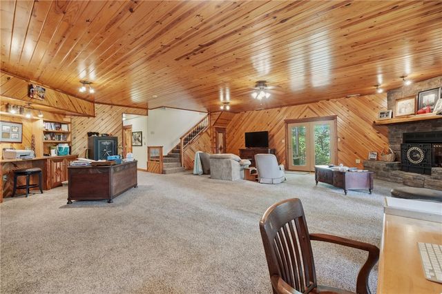 2046 County Road 116, Eureka Springs, AR 72631
