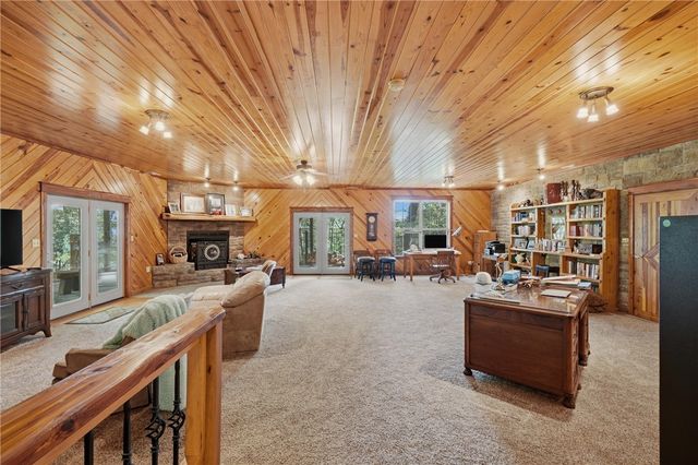 2046 County Road 116, Eureka Springs, AR 72631