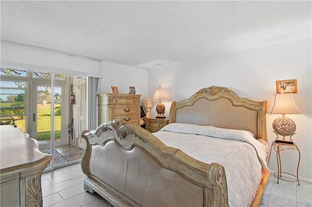 11 S Vista Palm Lane 102, Vero Beach, FL 32962