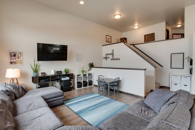 954 28th Avenue W, West Fargo, ND 58078