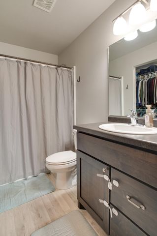 954 28th Avenue W, West Fargo, ND 58078