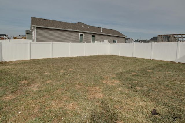 954 28th Avenue W, West Fargo, ND 58078