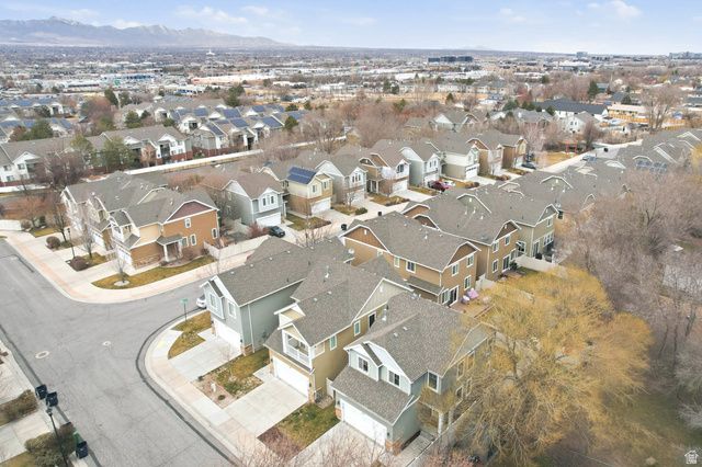 153 E CRESCENT LN, Sandy, UT 84070