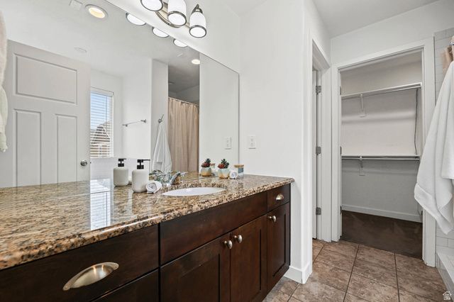 153 E CRESCENT LN, Sandy, UT 84070