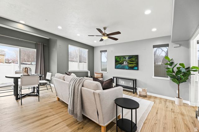 153 E CRESCENT LN, Sandy, UT 84070