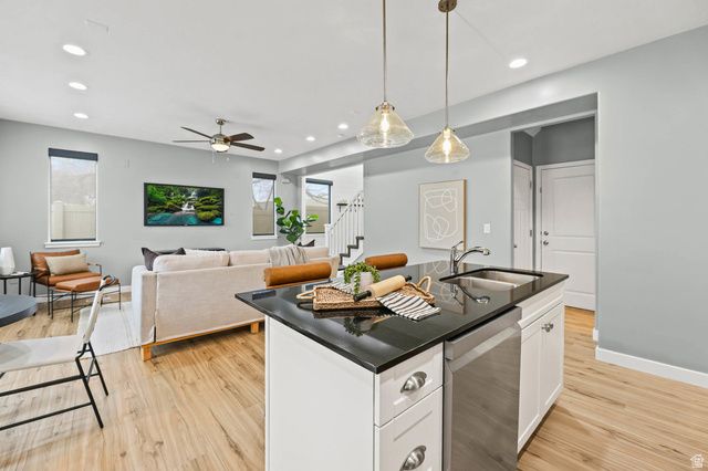 153 E CRESCENT LN, Sandy, UT 84070