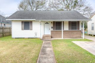 4859 Harrison Avenue, Groves, TX 77619