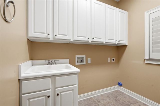 2060 Fife Ridge Court, Roswell, GA 30075