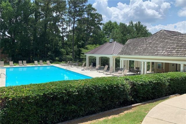 2060 Fife Ridge Court, Roswell, GA 30075