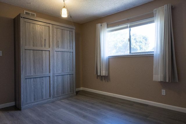 2252 S Whitney Blvd, Rocklin, CA 95677